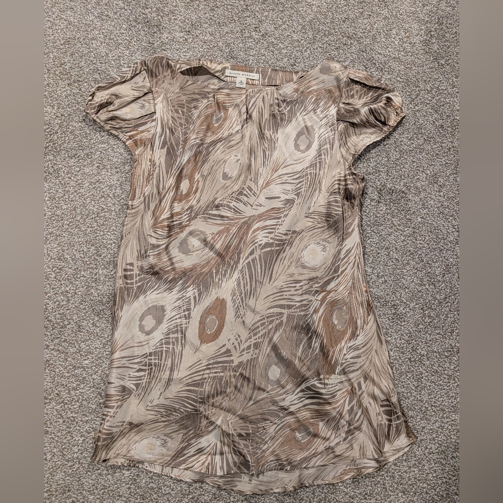 Banana Republic 100% Silk Vintage Feather Print Short Sleeve Top Medium